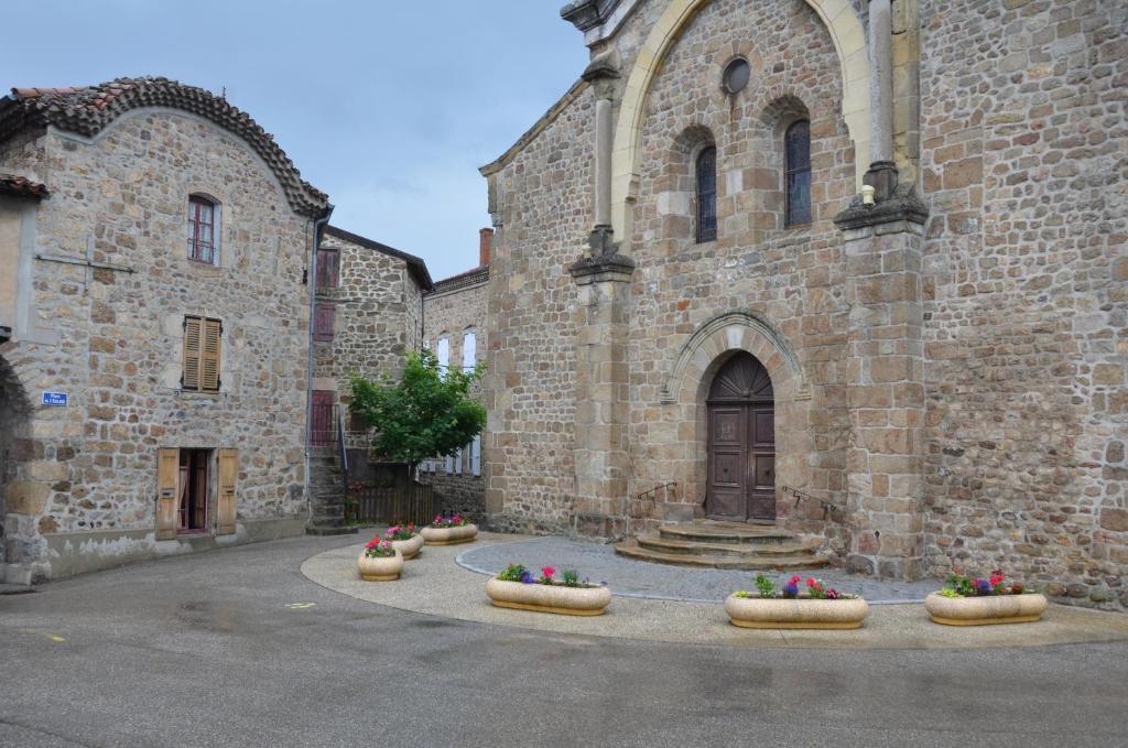 Bed and Breakfast La Bastide De Fontaille Saint-Félicien Esterno foto